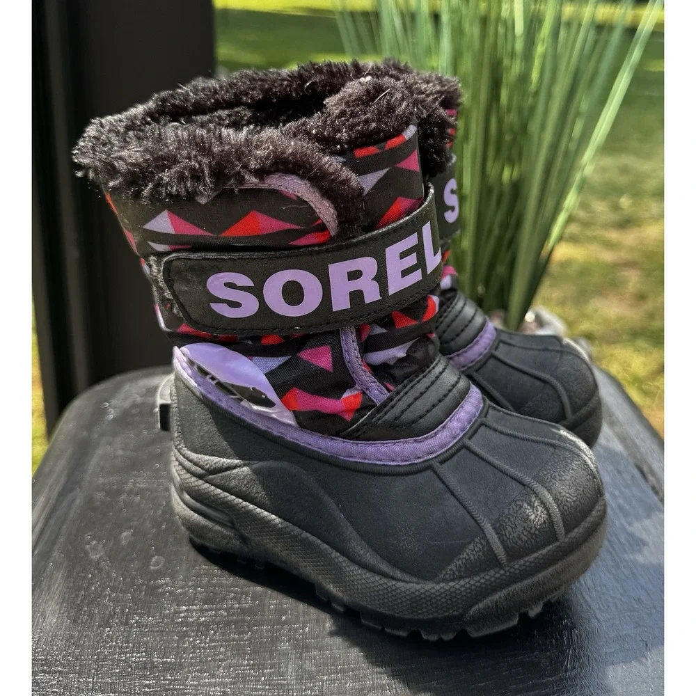 Sorel Girls Snow Boots Size 7 Black Purple Pink Faux Fur Winter Waterproof